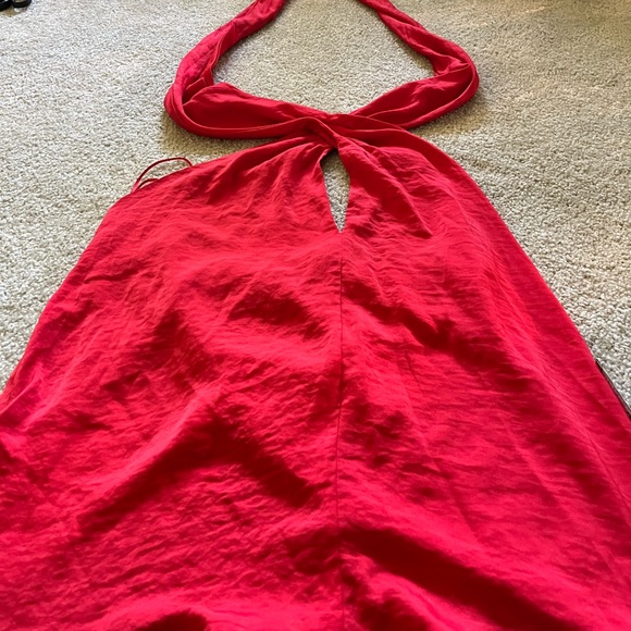 Glam Keyhole Red Halter NWT Large - Picture 9 of 11